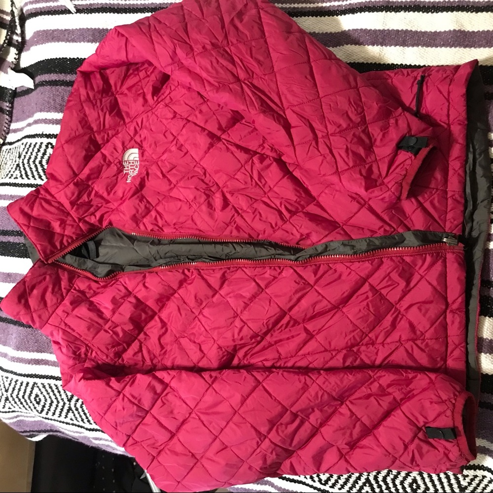 Pink north face puffer jacket size large